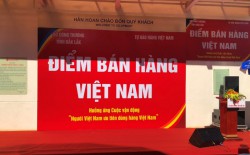 Khai trương điểm bán hàng Việt tại Siêu thị Co.opmart Cư M’gar.