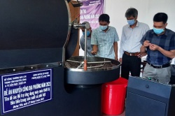 Hỗ trợ thiết bị tiên tiến phục vụ sản xuất cà phê bột tại xã Quảng Tiến, huyện Cư M’gar