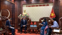 Bà HYim Kdoh-Phó Chủ tịch UBND tỉnh tiếp Tổng Lãnh sự quán Cộng hòa Nhân dân Trung hoa tại thành phố Hồ Chí Minh