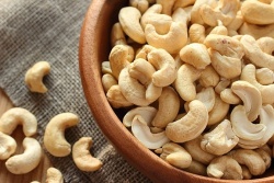 Vietnamese firms regain ownership of all 100 cashew nut containers in Italy scam