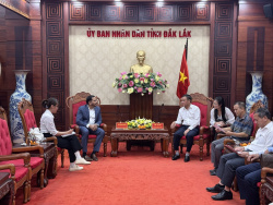 Ông Đào Mỹ PCT UBND tỉnh Đắk Lắk tiếp và làm với với ông Mirash Basheer GĐ  Lulu Group International Việt Nam