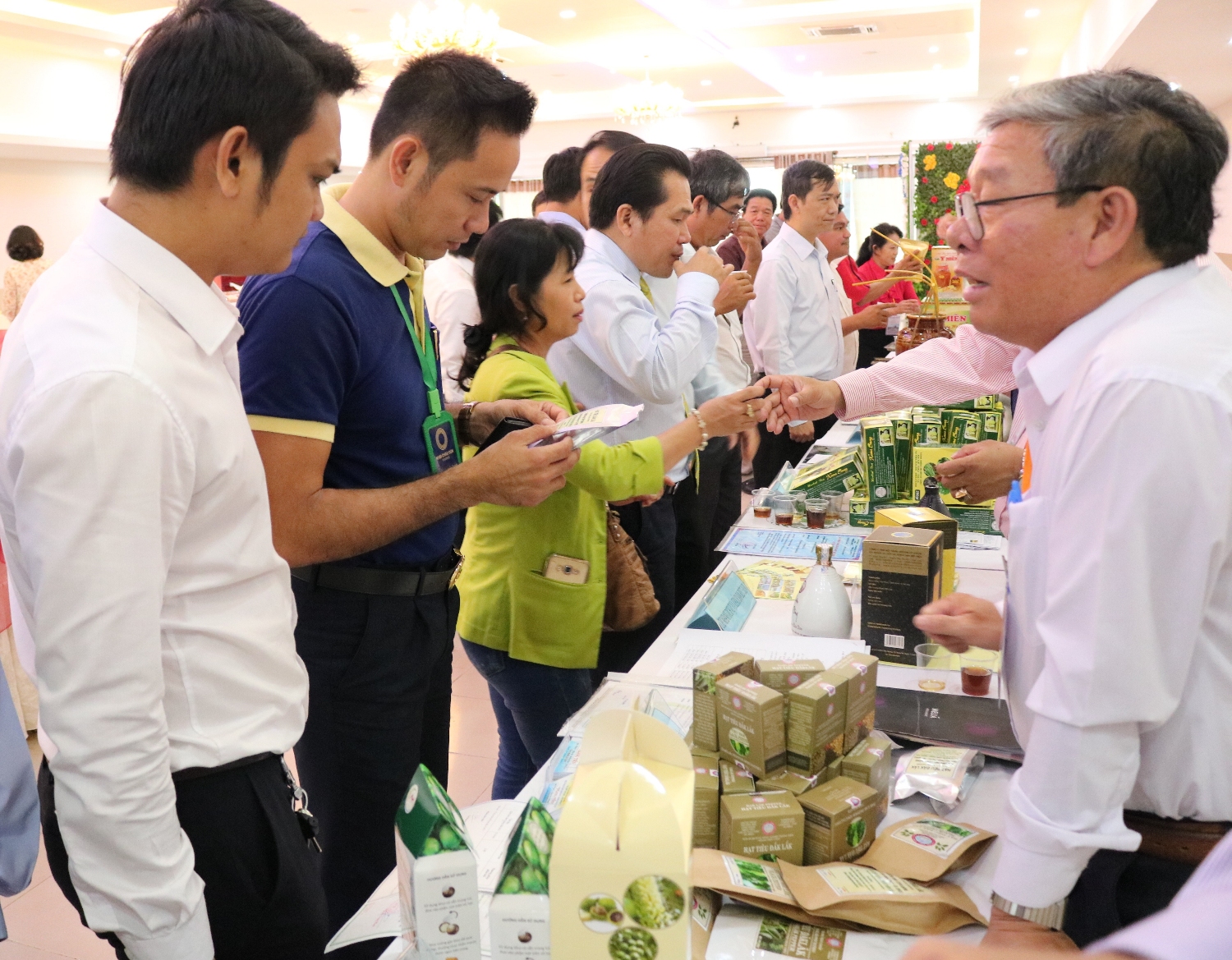Mời tham gia Hội chợ Thương mại khu vực miền Đông và Tây Nam bộ kết hợp Ngày hội nước mắm huyện Phú Quốc năm 2018