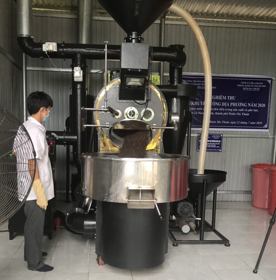 Đắk Lắk đẩy mạnh sản xuất sạch hơn thông qua việc hỗ trợ máy móc thiết bị cho các cơ sở, doanh nghiệp công nghiệp nông thôn.