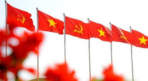 Đắk Lắk: Triển khai treo cờ Đảng, cờ Tổ quốc và khẩu hiệu tuyên truyền chào mừng Đại hội Đại biểu toàn quốc lần thứ XVIII của Đảng