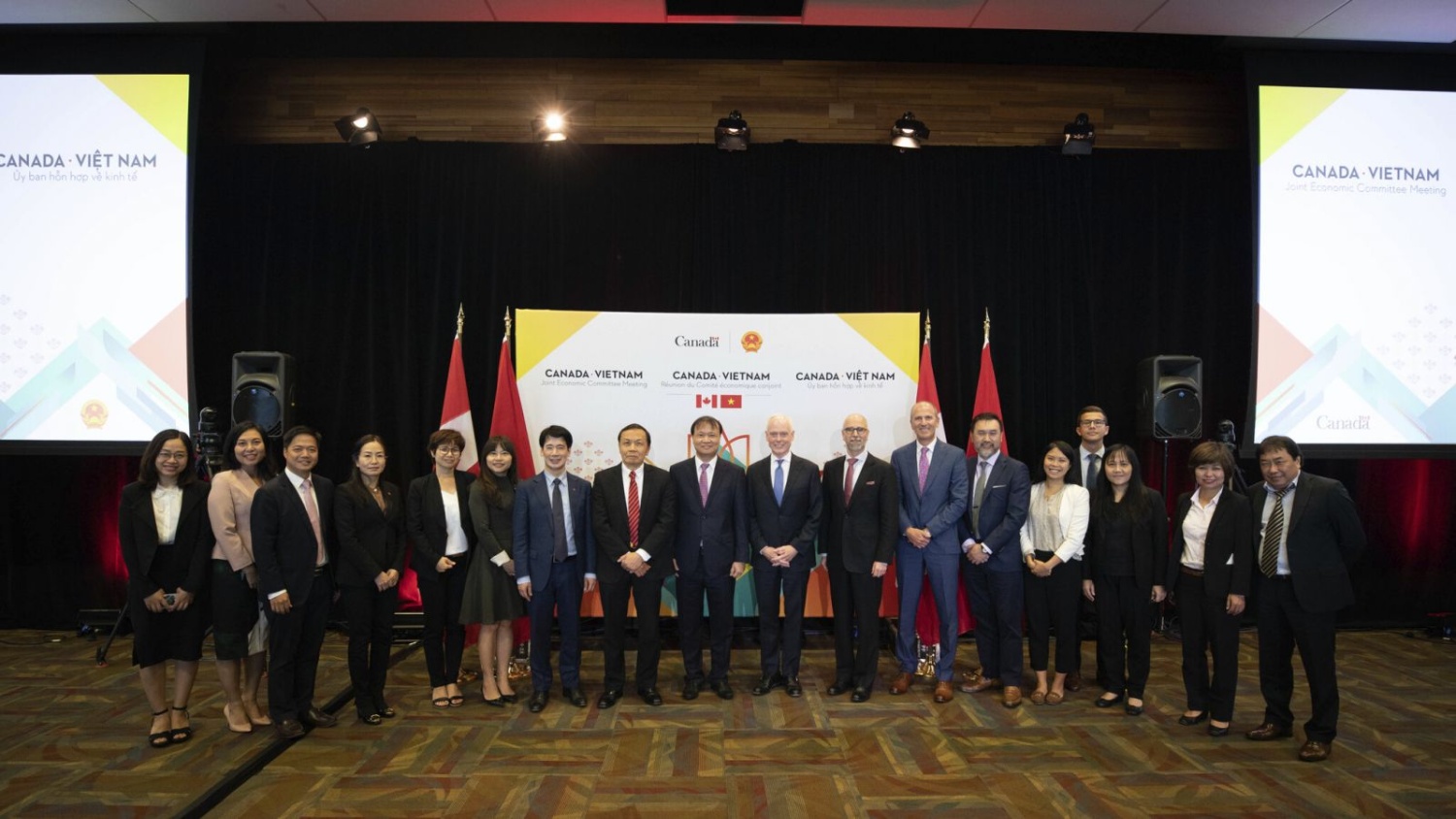 Vietnam - Canada Joint Economic Committee holds first meeting
