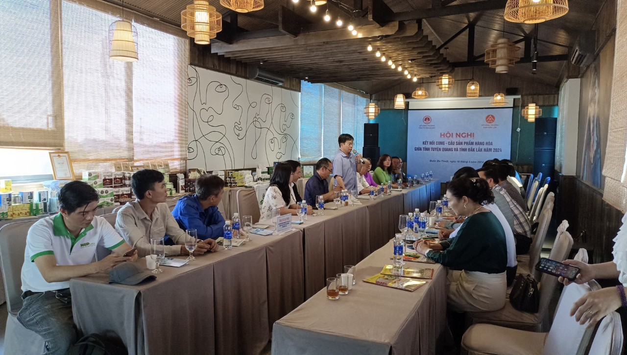 Hội nghị kết nối với Tuyên Quang