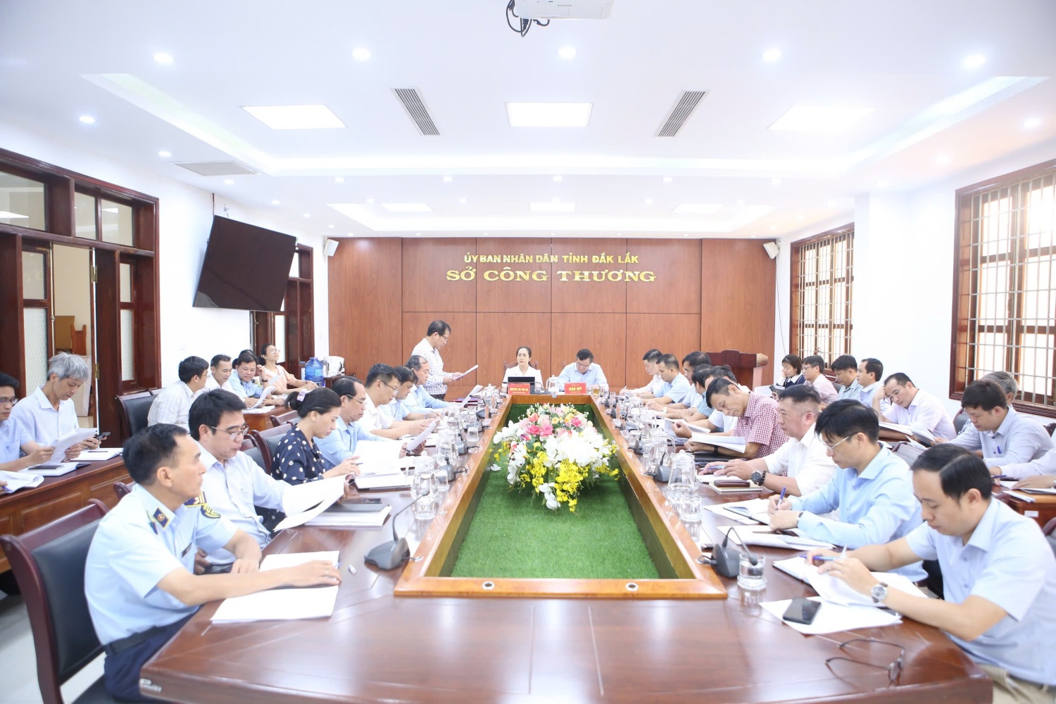 Đồng chí Phó Chủ tịch UBND tỉnh Đắk Lắk Đào Mỹ thăm và làm việc với Sở Công Thương 