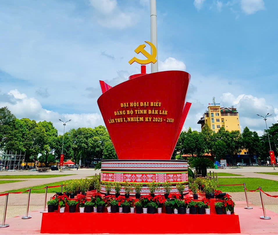 Đảng uỷ Sở Công Thương tỉnh Đắk Lắk: Tham luận tại Đại hội đại biểu Đảng bộ tỉnh Đắk Lắk lần thứ I nhiệm kỳ 2025-2030
