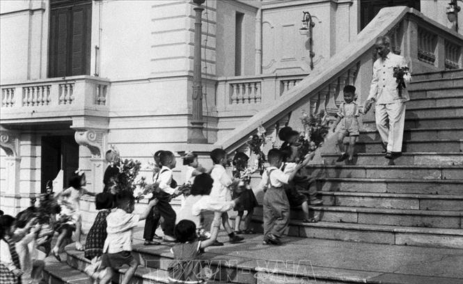 135 năm Ngày sinh Chủ tịch Hồ Chí Minh: Những dấu ấn và bài học từ sinh nhật Bác