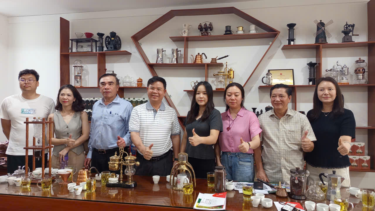 Đoàn Chính quyền nhân dân huyện Hà Khẩu, tỉnh Vân Nam thăm và làm việc tại tỉnh Đắk Lắk